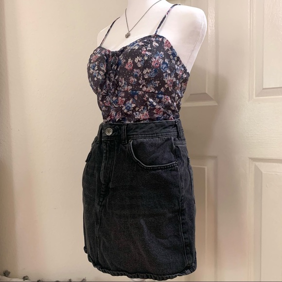 F21 Floral Button Front Tank Top - Picture 7 of 7